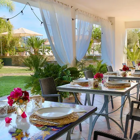 לינה וארוחת בוקר Cuore Del Cilento Relais&retreat - Nature&relax קסטלבאטה