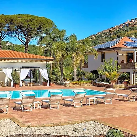 Cuore Del Cilento Relais&retreat - Nature&relax לינה וארוחת בוקר 4*