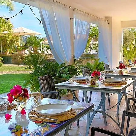 לינה וארוחת בוקר Cuore Del Cilento Relais&retreat - Nature&relax קסטלבאטה